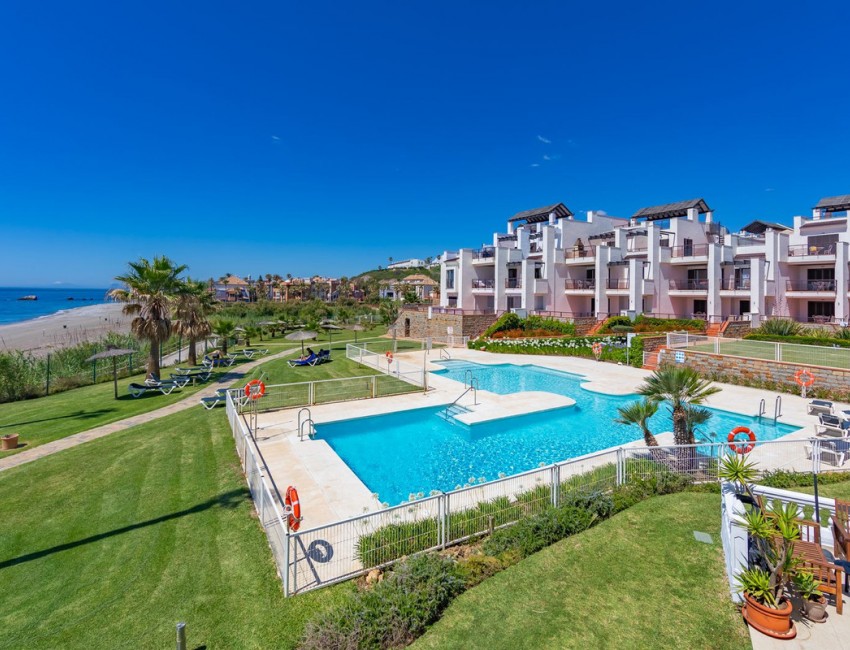 Sale · Apartment / Flat · Casares · Costa del Sol