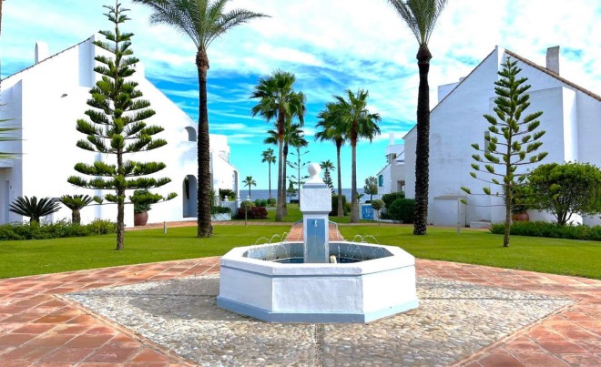 Sale · Apartment / Flat · Casares · Costa del Sol