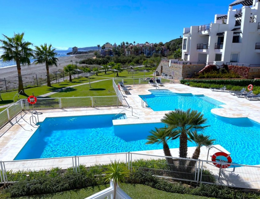 Sale · Apartment / Flat · Casares · Costa del Sol