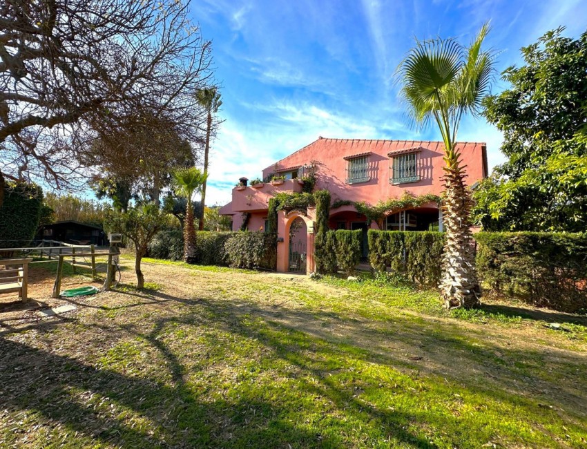 Venta · Villa / Chalet · Estepona · Costa del Sol