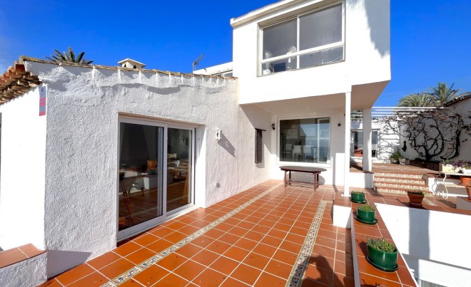 Venta · Villa / Chalet · Estepona · Costa del Sol