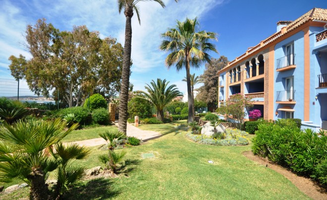 Sale · Apartment / Flat · Casares · Costa del Sol