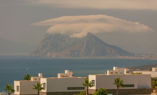 Revente · Villa · La Duquesa · Costa del Sol