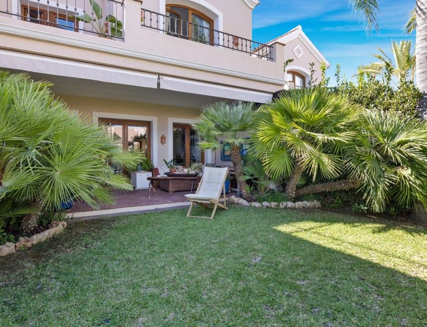 Sale · Bungalow / Townhouse / Detached / Terraced · Estepona · Costa del Sol