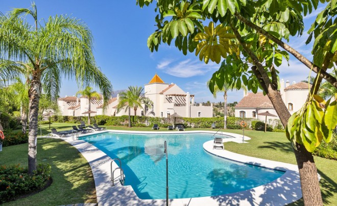 Sale · Bungalow / Townhouse / Detached / Terraced · Estepona · Costa del Sol