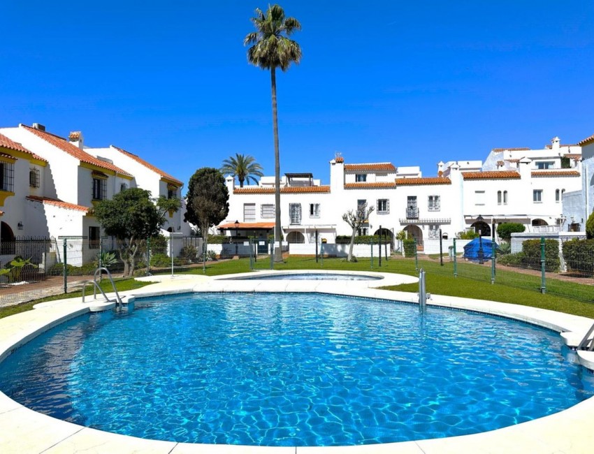 Revente · Bungalow / Maison de Ville · Casares · Costa del Sol