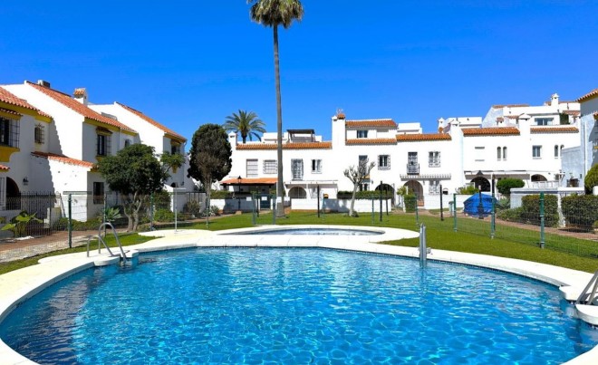 Revente · Bungalow / Maison de Ville · Casares · Costa del Sol