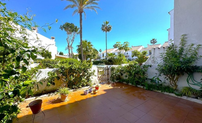 Revente · Bungalow / Maison de Ville · Casares · Costa del Sol