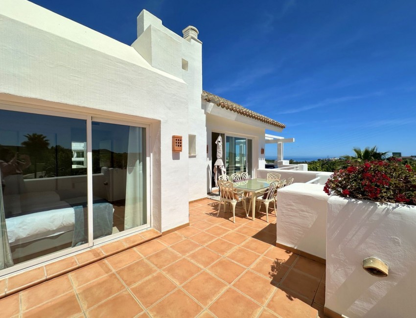 Sale · Apartment / Flat · Casares · Costa del Sol