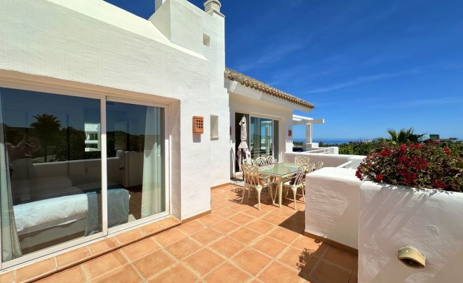 Sale · Apartment / Flat · Casares · Costa del Sol