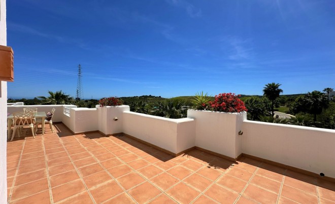 Sale · Apartment / Flat · Casares · Costa del Sol