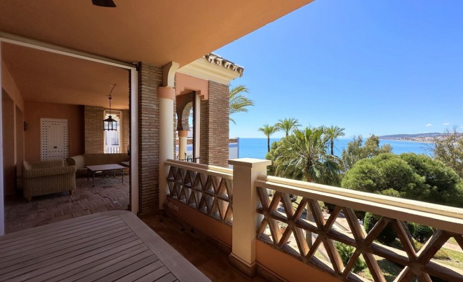 Sale · Apartment / Flat · Casares · Costa del Sol