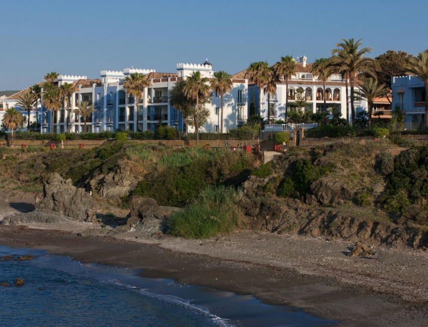 Sale · Apartment / Flat · Casares · Costa del Sol