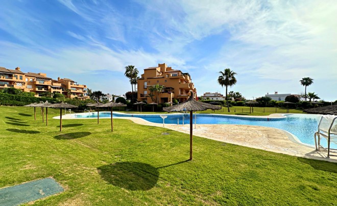 Sale · Apartment / Flat · La Duquesa · Costa del Sol