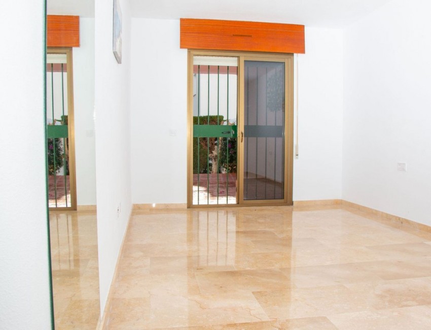 Sale · Apartment / Flat · Estepona · Costa del Sol