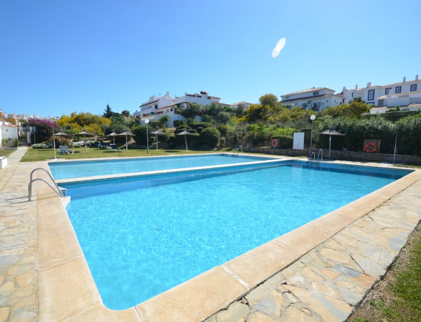 Venta · Bungalow / Adosado / Semiadosado · La Duquesa · Costa del Sol