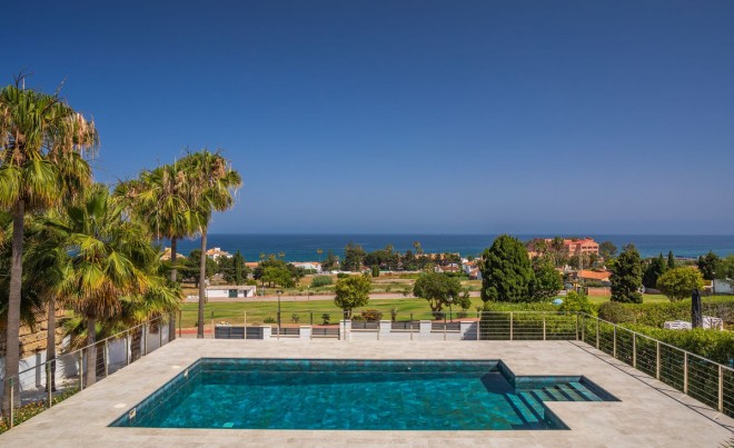 Venta · Villa / Chalet · La Duquesa · Costa del Sol