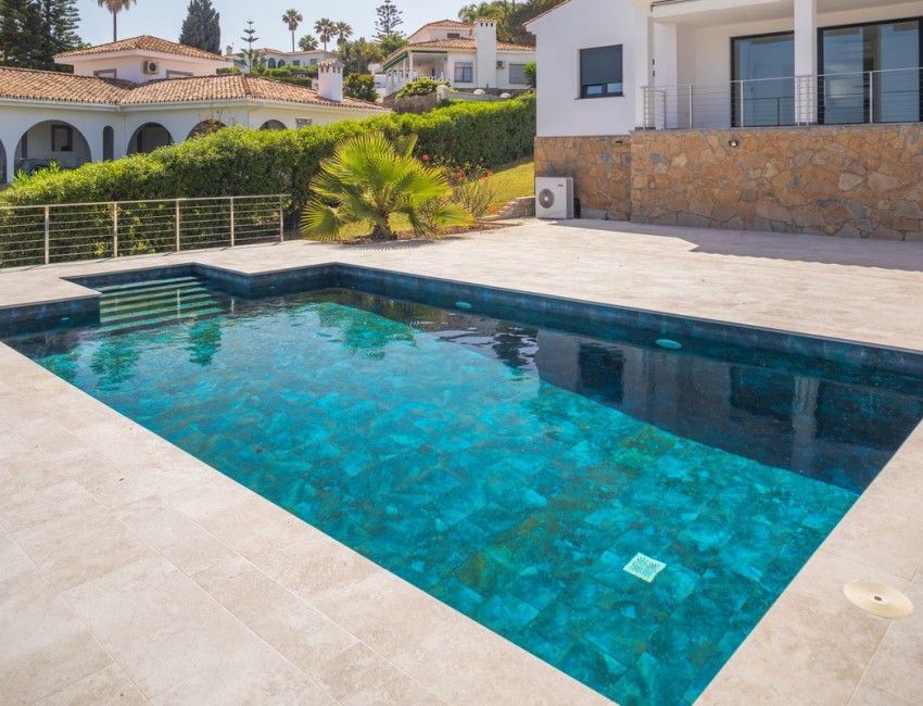 Venta · Villa / Chalet · La Duquesa · Costa del Sol