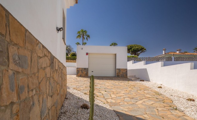 Venta · Villa / Chalet · La Duquesa · Costa del Sol