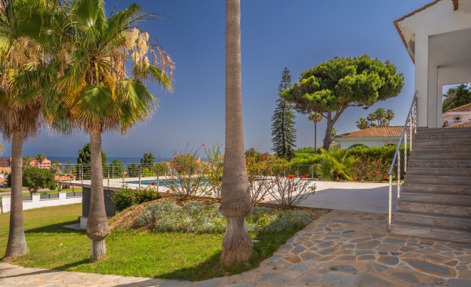 Venta · Villa / Chalet · La Duquesa · Costa del Sol