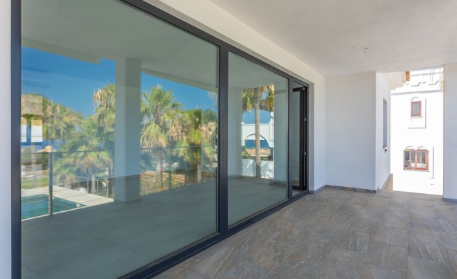 Venta · Villa / Chalet · La Duquesa · Costa del Sol