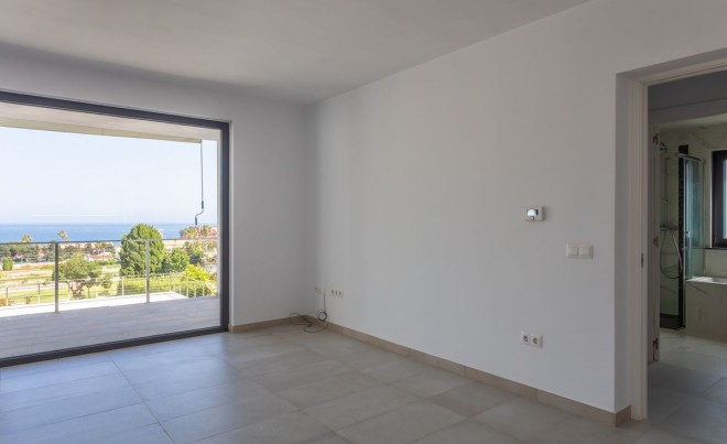 Venta · Villa / Chalet · La Duquesa · Costa del Sol