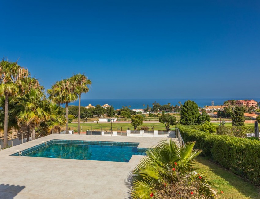 Venta · Villa / Chalet · La Duquesa · Costa del Sol