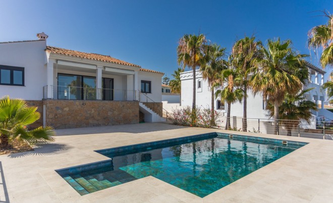 Venta · Villa / Chalet · La Duquesa · Costa del Sol