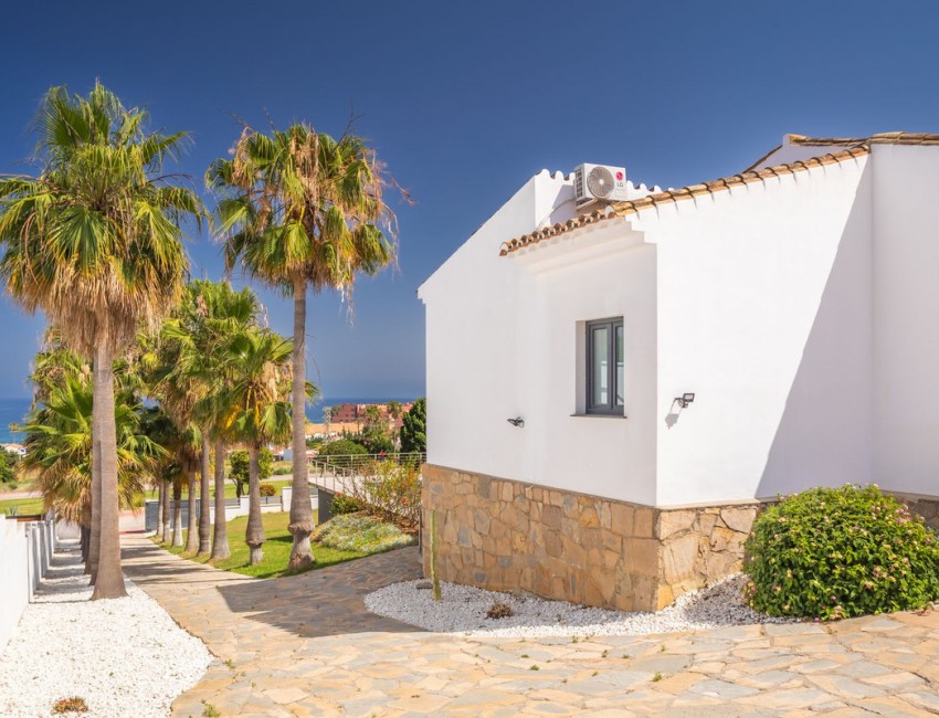 Venta · Villa / Chalet · La Duquesa · Costa del Sol