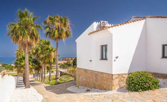 Venta · Villa / Chalet · La Duquesa · Costa del Sol