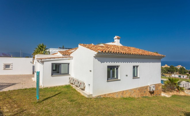 Venta · Villa / Chalet · La Duquesa · Costa del Sol