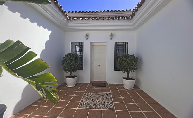 Venta · Villa / Chalet · Estepona · Costa del Sol