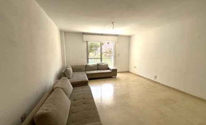 Sale · Apartment / Flat · Estepona · Costa del Sol