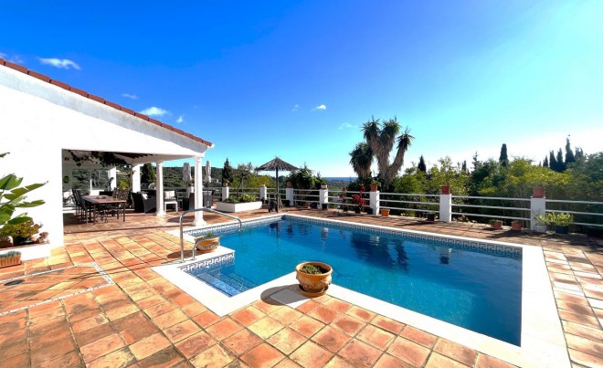 Venta · Villa / Chalet · Estepona · Costa del Sol