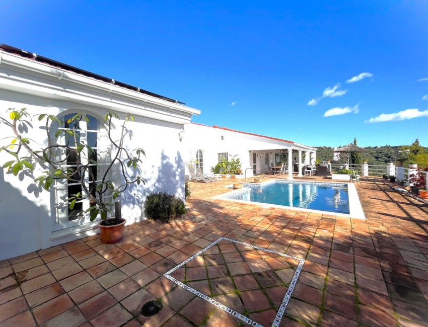 Venta · Villa / Chalet · Estepona · Costa del Sol