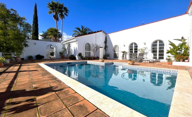 Venta · Villa / Chalet · Estepona · Costa del Sol