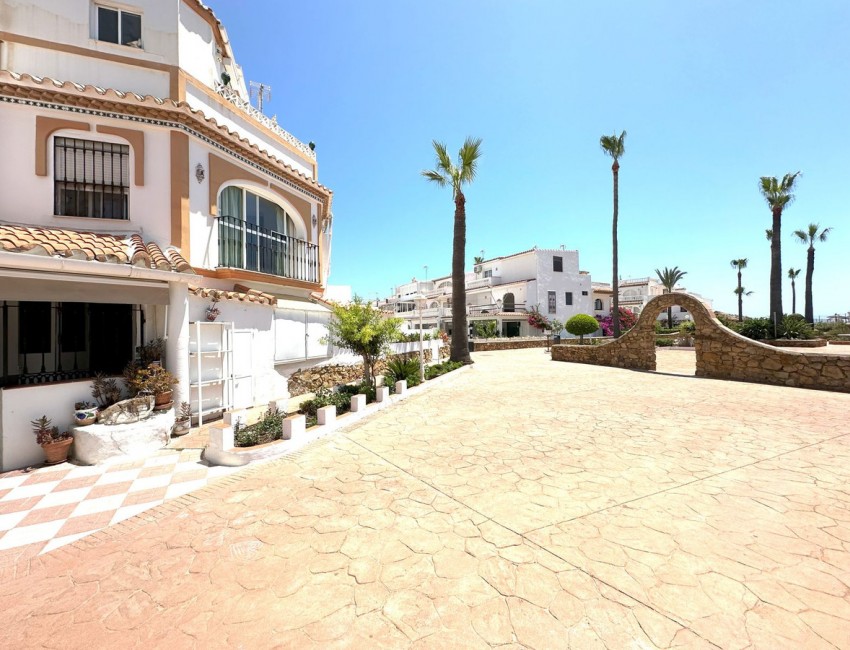Sale · Bungalow / Townhouse / Detached / Terraced · Manilva · Costa del Sol