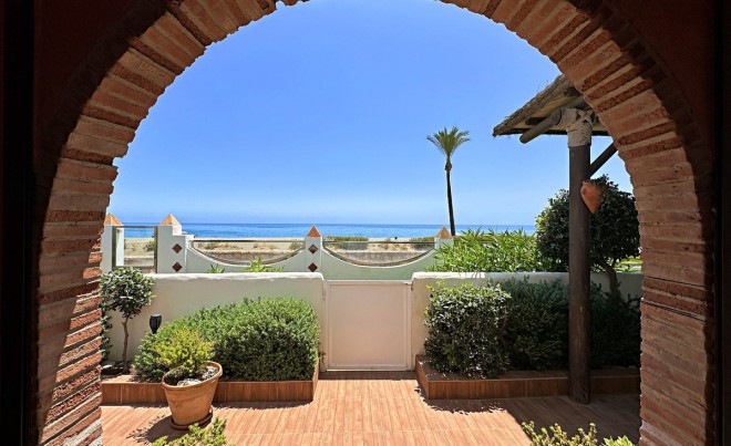 Revente · Bungalow / Maison de Ville · Casares · Costa del Sol