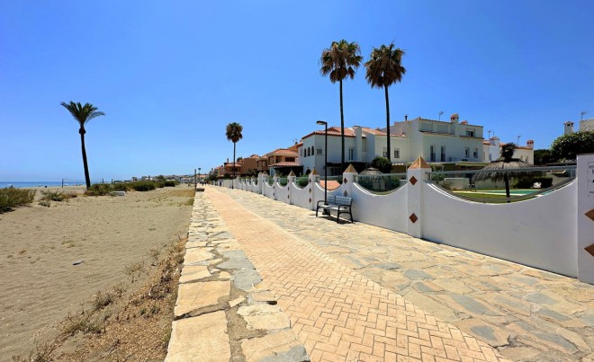 Revente · Bungalow / Maison de Ville · Casares · Costa del Sol