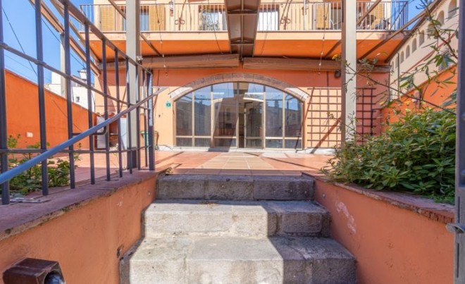 Venta · Local Comercial · Castelló d'Empúries