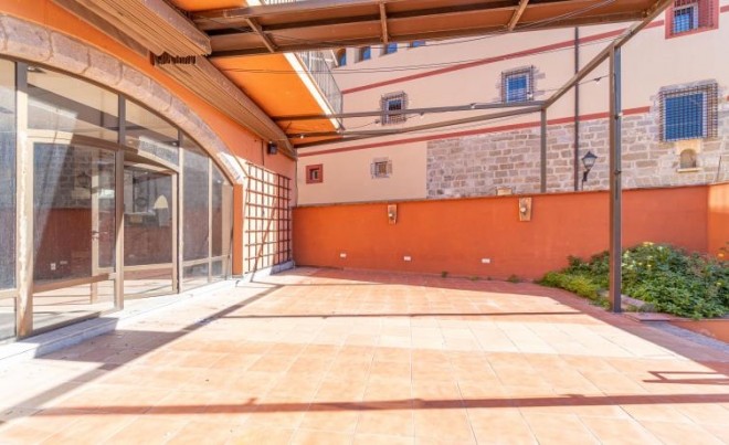 Venta · Local Comercial · Castelló d'Empúries