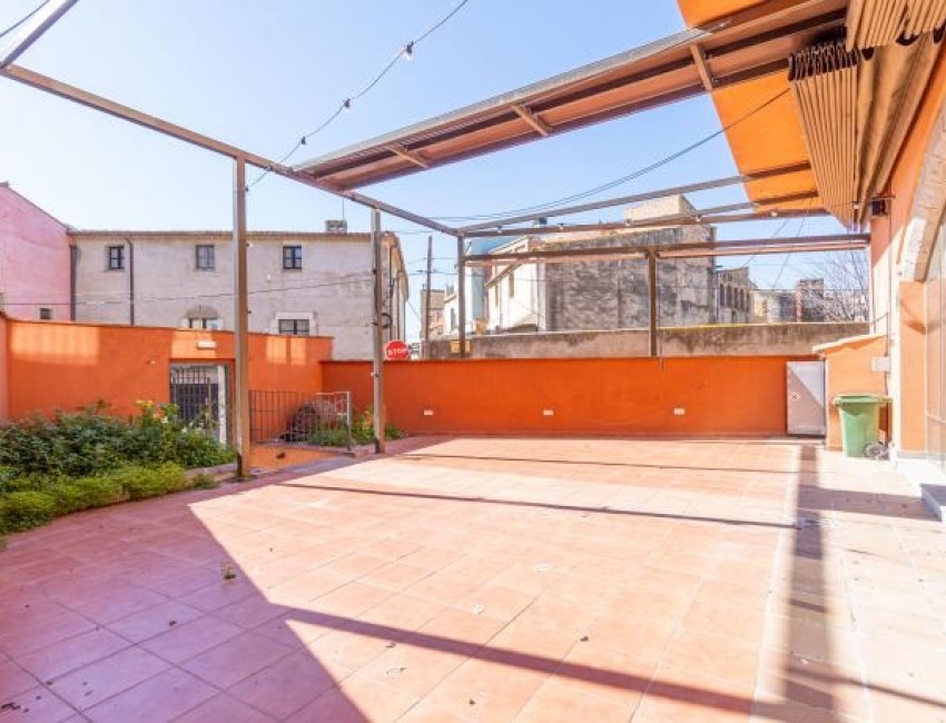 Venta · Local Comercial · Castelló d'Empúries