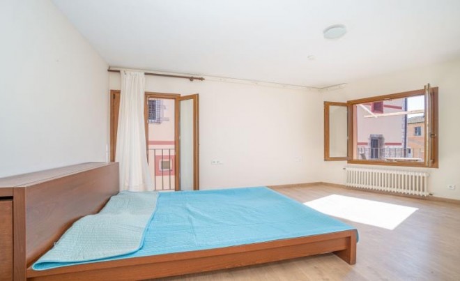 Venta · Local Comercial · Castelló d'Empúries