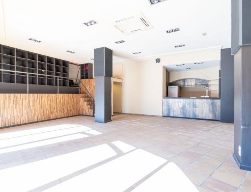 Venta · Local Comercial · Castelló d'Empúries
