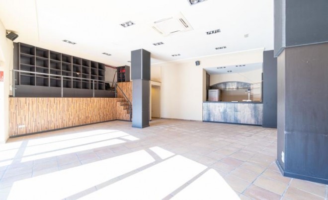 Venta · Local Comercial · Castelló d'Empúries
