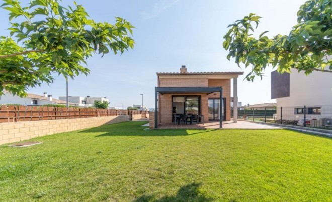 Venta · Villa / Chalet · Fortià