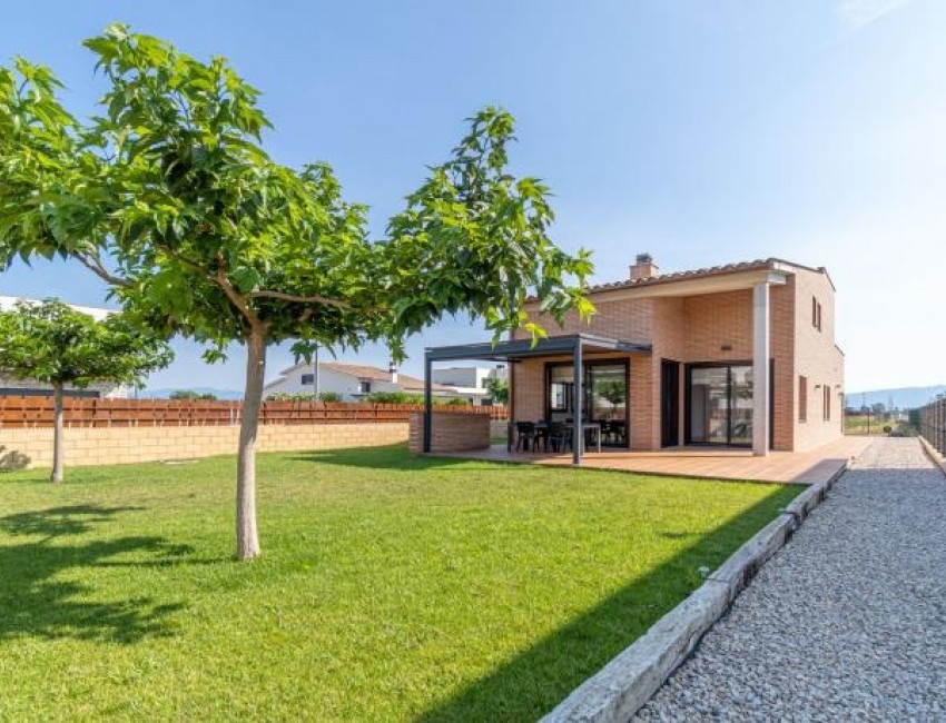 Venta · Villa / Chalet · Fortià