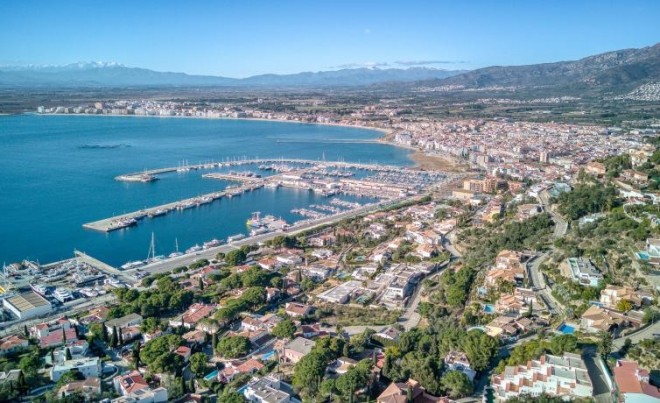 Revente · Appartement · Roses