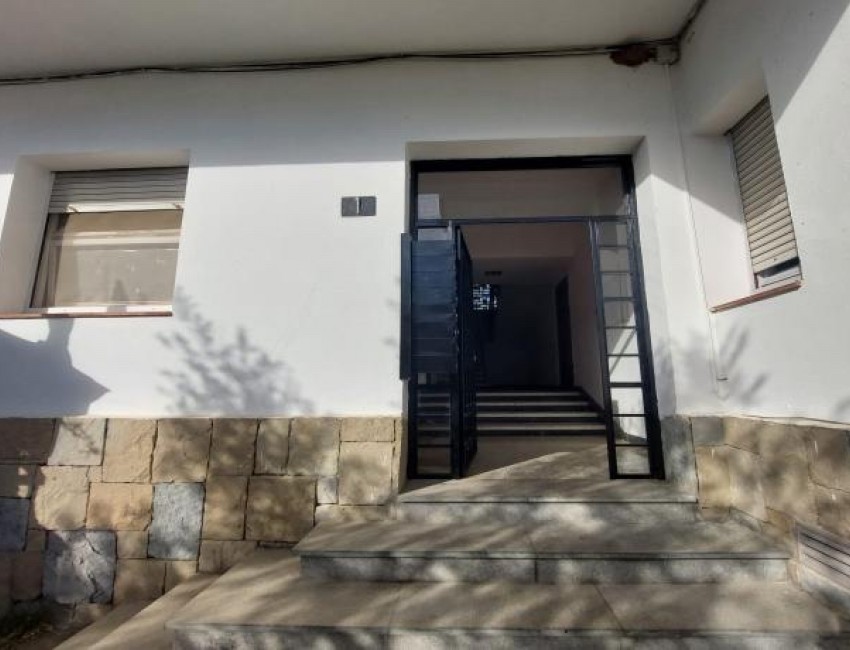 Revente · Appartement · Roses