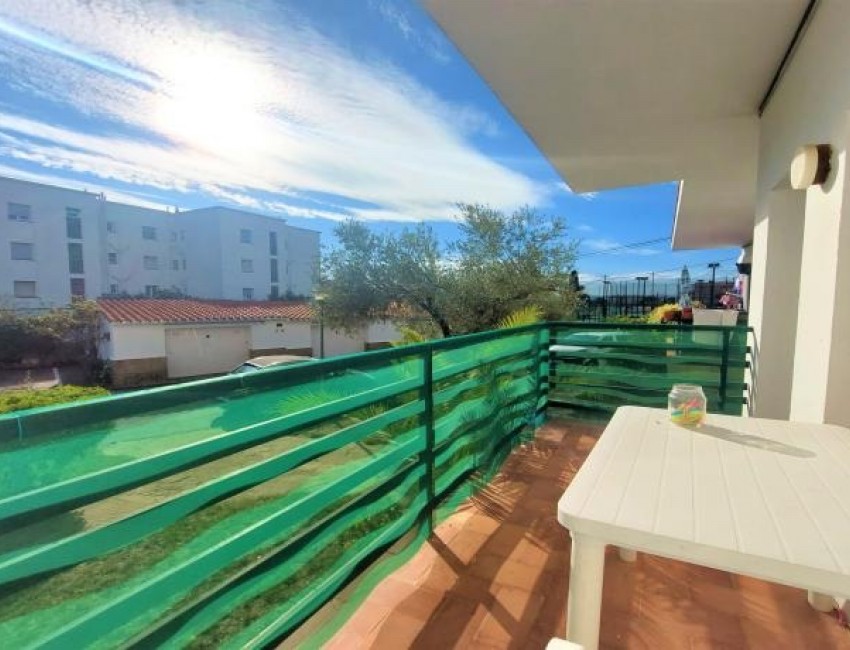 Revente · Appartement · Roses